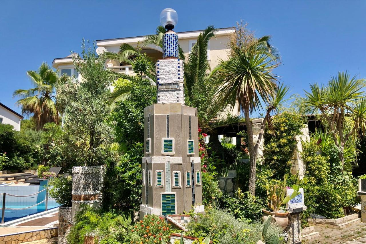Villa Latina With 6 Apartments And A Shared Pool فير المظهر الخارجي الصورة